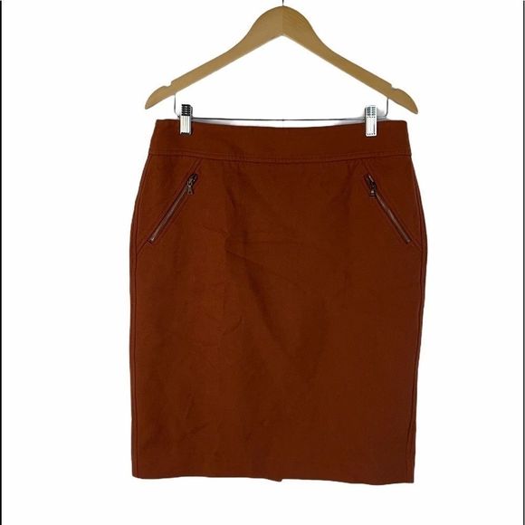 LOFT Dresses & Skirts - LOFT Women Brown Mini Skirt with pockets size 10